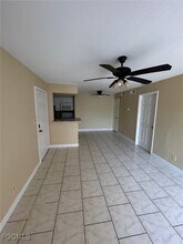 2845 Winkler Ave in Ft. Myers, FL - Building Photo - Building Photo