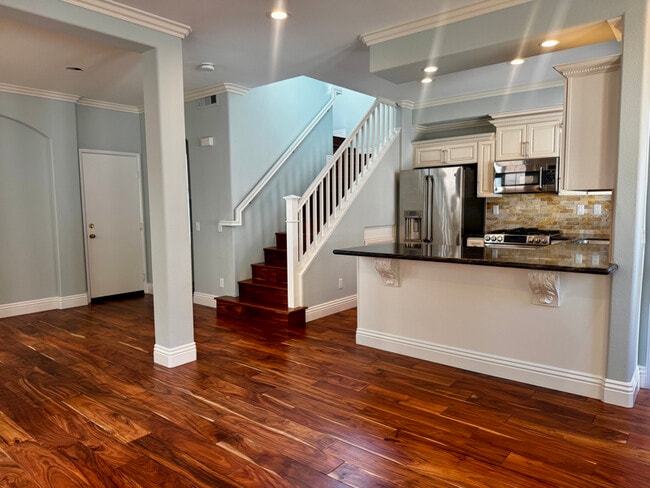 159 Trellis Ln in Irvine, CA - Foto de edificio - Building Photo