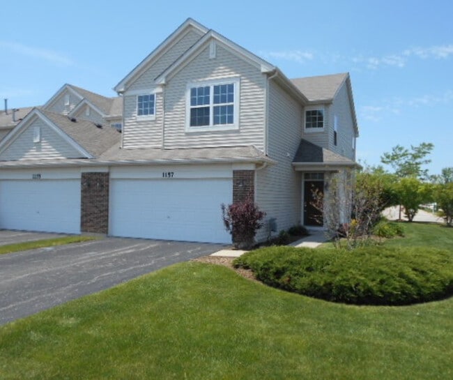 property at 1157 Goldfinch Ave