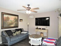207 America Ct photo'