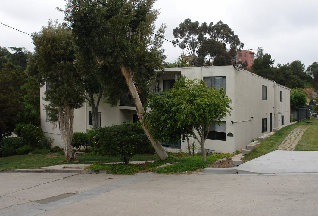 3725 Dove St in San Diego, CA - Building Photo