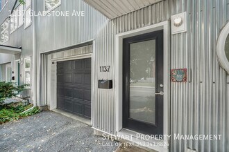 1137 Gladstone Ave in Ottawa, ON - Building Photo - Building Photo