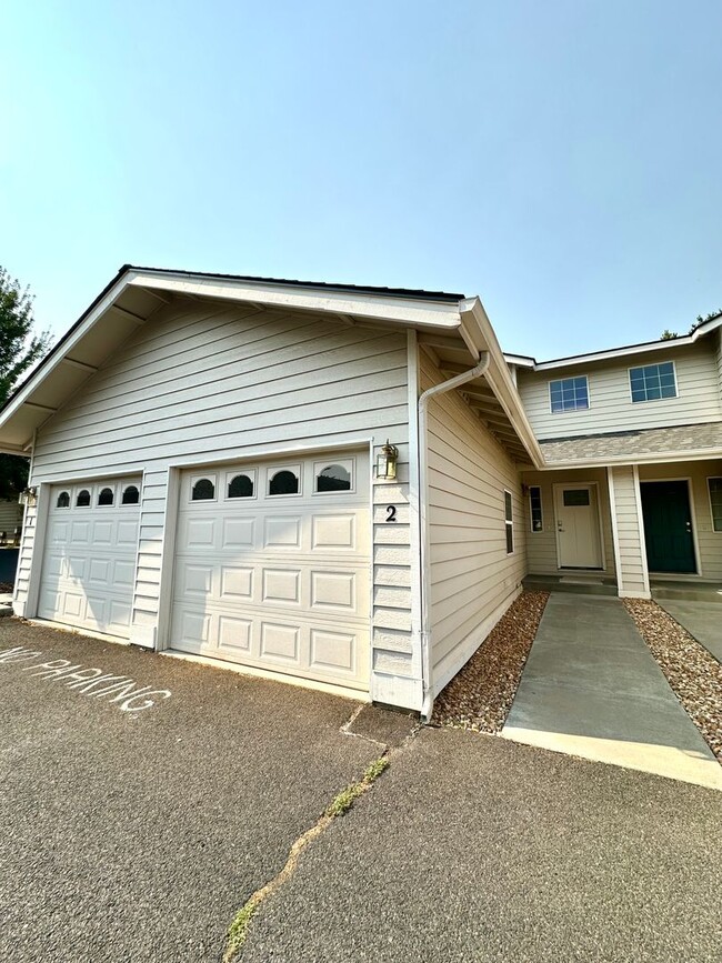 property at 1980 NE Zachary Ct