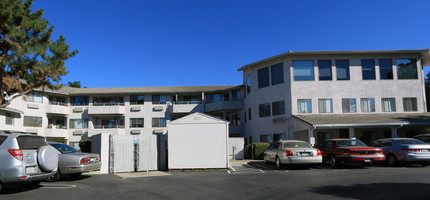 Standiford Place in Modesto, CA - Building Photo - Building Photo