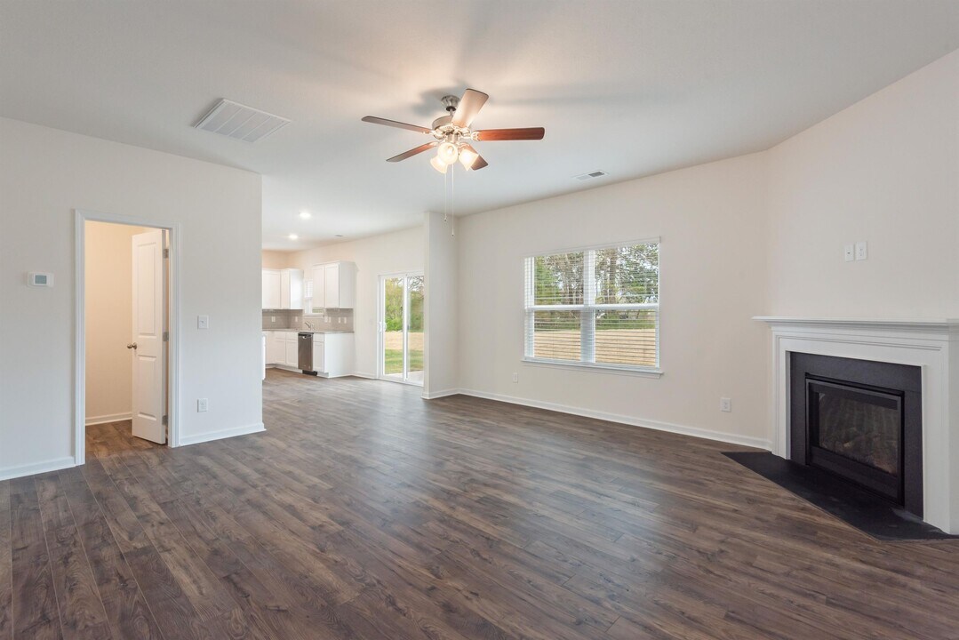 5513 English Holly Wy in Knoxville, TN - Building Photo