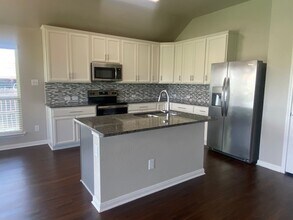 3002 Clevelander Dr in Temple, TX - Building Photo - Building Photo