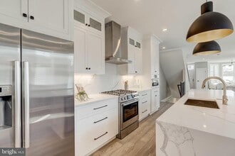319 R St NW in Washington, DC - Building Photo - Building Photo