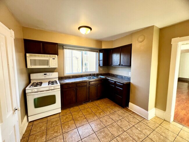 1162 Edgerton St, Unit 1 in St. Paul, MN - Building Photo - Building Photo