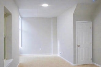 501 N Patterson Park Ave in Baltimore, MD - Building Photo - Building Photo