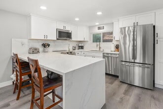 8535 Paradise Valley Rd in Spring Valley, CA - Building Photo - Building Photo
