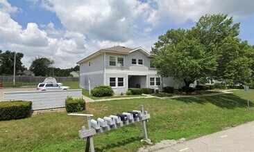 306 Wigwam St in Heyworth, IL - Building Photo - Building Photo