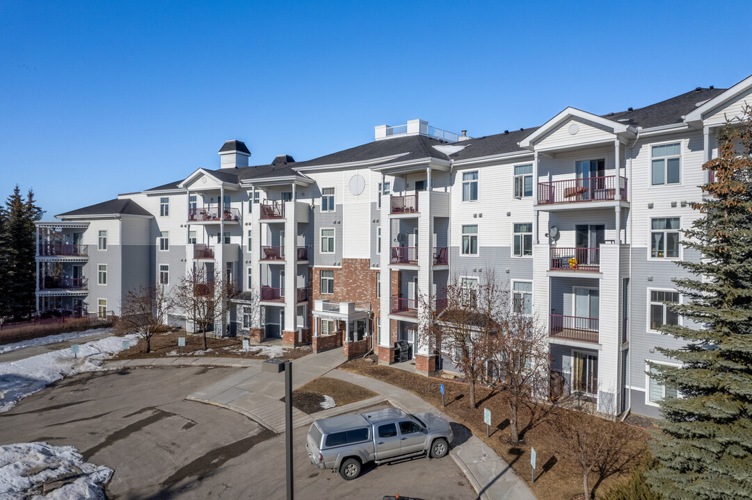 Country Village Bay in Calgary, AB - Building Photo