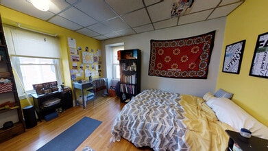 363 Beacon St, Unit 1 in Somerville, MA - Foto de edificio - Building Photo
