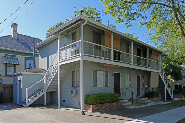 2501 S St in Sacramento, CA - Building Photo - Building Photo