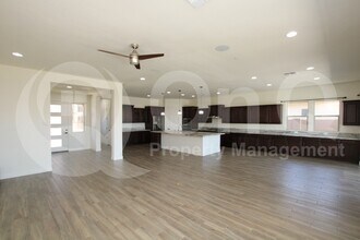 9555 W Park View Ln in Peoria, AZ - Building Photo - Building Photo