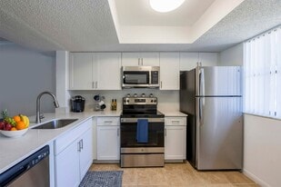 Waterview at Coconut Creek in Coconut Creek, FL - Building Photo