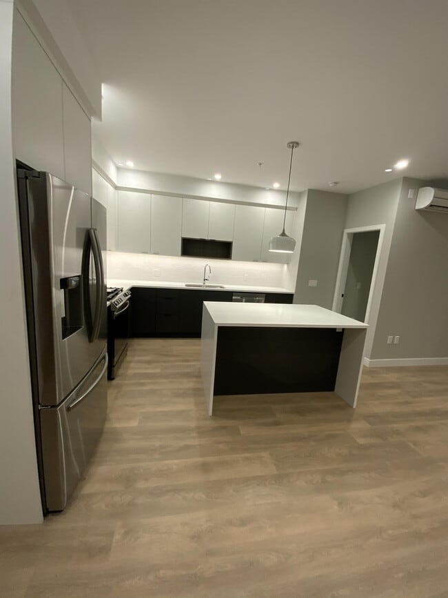 property at 967 Whirlaway Cres