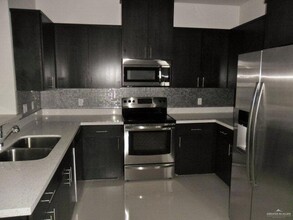 1301 E Daffodil Ave, Unit SCA in McAllen, TX - Building Photo - Building Photo