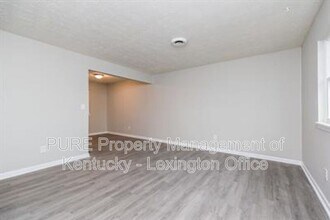 1512 Shelburn Ct in Lexington, KY - Building Photo - Building Photo