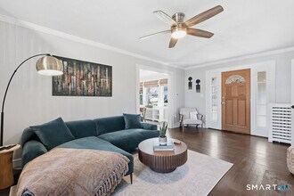 82 Miller Ave in Milford, CT - Building Photo - Building Photo