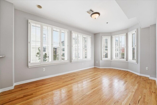 132 Monroe St in Hoboken, NJ - Building Photo - Building Photo