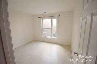 620 Raphael Place in Charlotte, NC - Building Photo - Building Photo