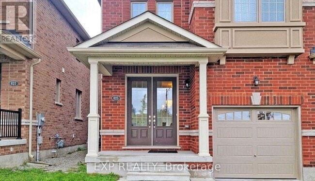 property at 625 Sweetwater Cres