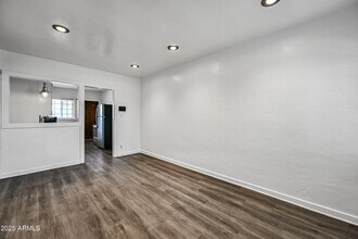 2711 N 7th St in Phoenix, AZ - Building Photo - Building Photo
