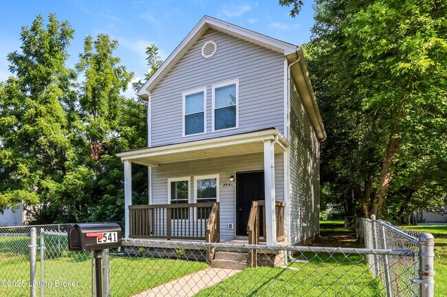 2541 Rowan St in Louisville, KY - Building Photo - Building Photo