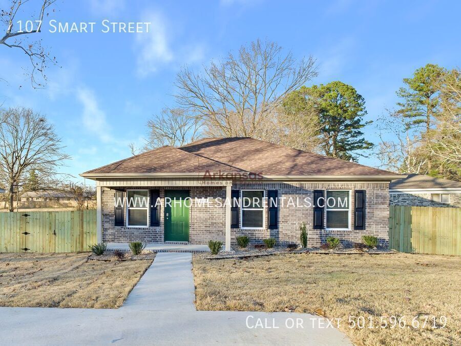 107 Smart St in Jacksonville, AR - Building Photo