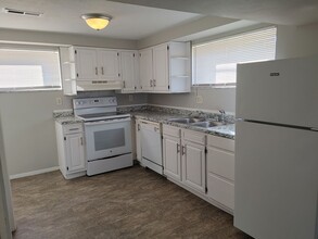 2204 6th Ave-Unit -Apt A in Parkersburg, WV - Building Photo - Building Photo