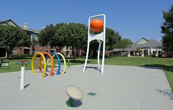 Breckinridge Point in Richardson, TX - Building Photo - Building Photo