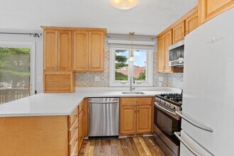 116 Turnpike Rd in Chelmsford, MA - Building Photo - Building Photo