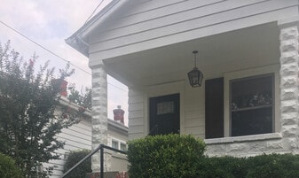 127 N Charlton St in Louisville, KY - Building Photo