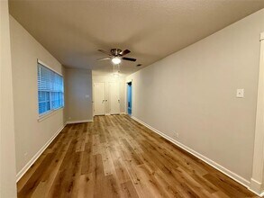 5721 Carolyn Dr in Fort Worth, TX - Foto de edificio - Building Photo