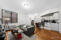 114 E 28th St in New York, NY - Building Photo - Building Photo