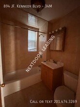 894 John F. Kennedy Blvd in Bayonne, NJ - Building Photo - Building Photo