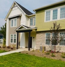 9940 W Cable Car St in Boise, ID - Building Photo - Building Photo