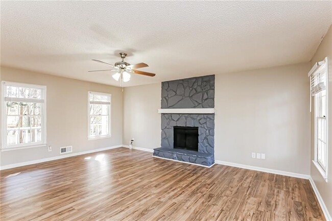 5511 Station Cir in Norcross, GA - Foto de edificio - Building Photo
