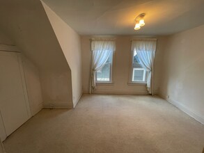 2 W 2nd St, Unit 5 in Oil City, PA - Building Photo - Building Photo