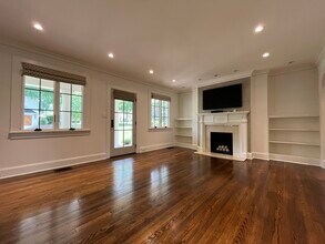 373 Hillside Ave in Charlotte, NC - Building Photo - Building Photo