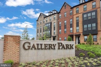 4828 America Square in Chantilly, VA - Building Photo - Building Photo