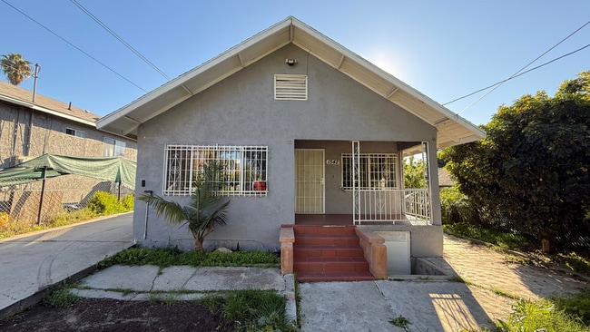 property at 1542 Ricardo St