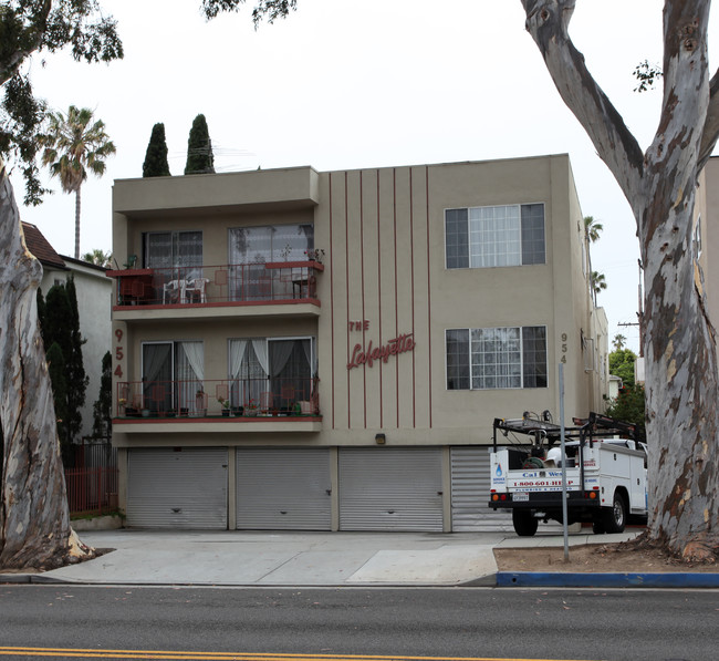 954 7th St in Santa Monica, CA - Building Photo - Building Photo