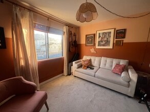 620 E Harvard Rd, Unit G in Burbank, CA - Building Photo - Building Photo