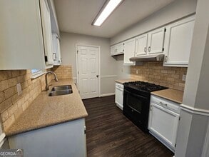 40 Peachtree Way in Newnan, GA - Building Photo - Building Photo