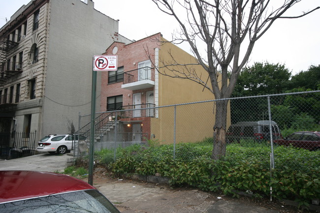 27 MacDonough St in Brooklyn, NY - Building Photo - Building Photo