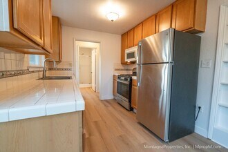 48 E Rincon Ave in Campbell, CA - Building Photo - Building Photo