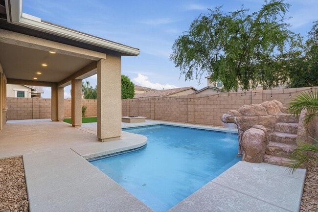 property at 23111 Via Del Oro