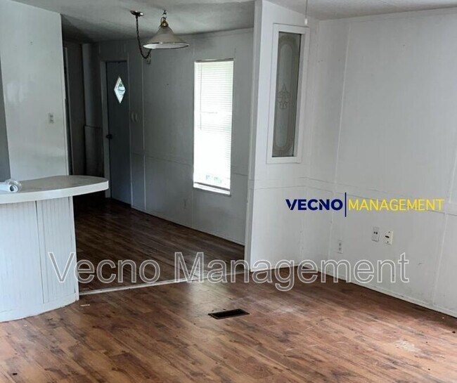 201 S Preston Rd in Burkburnett, TX - Building Photo - Building Photo